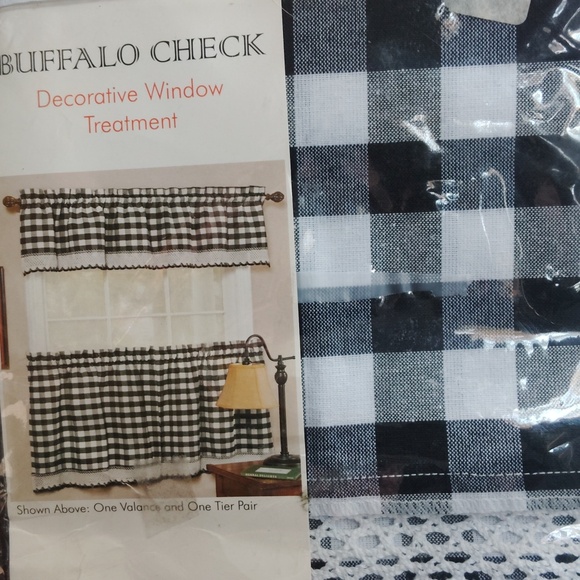 Buffalo Check Decorative Window Treatment - Picture 3 of 5